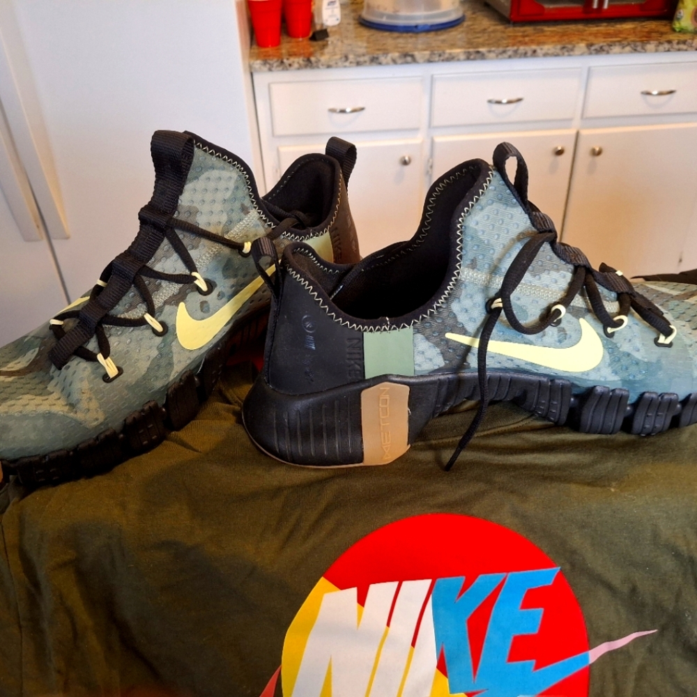Size 15 Mens Nike